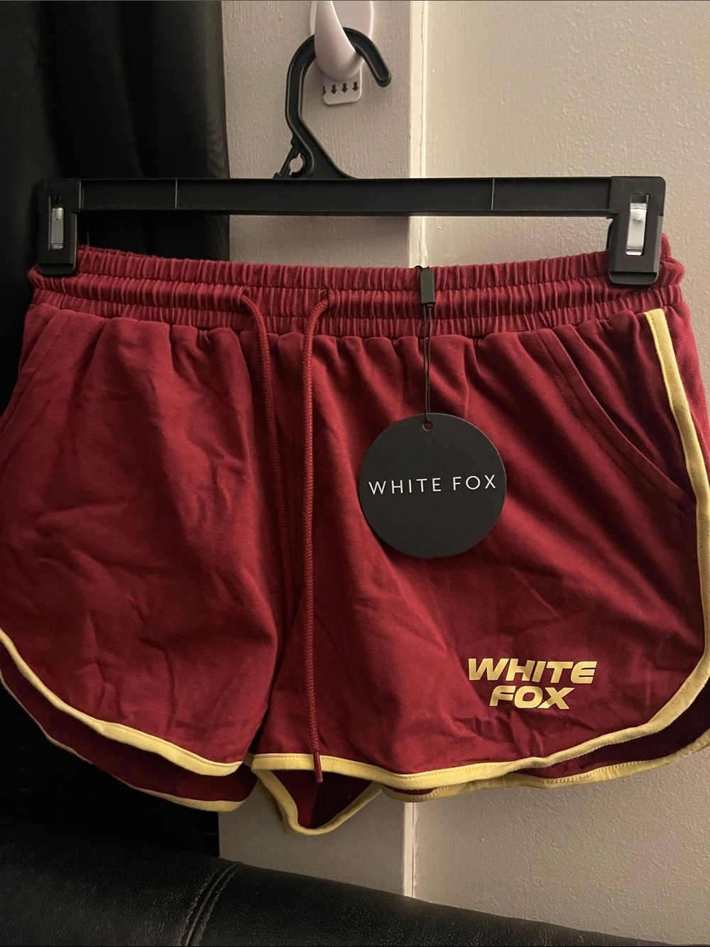 White Fox Burgundy Relaxed Shorts NWT Size Medium